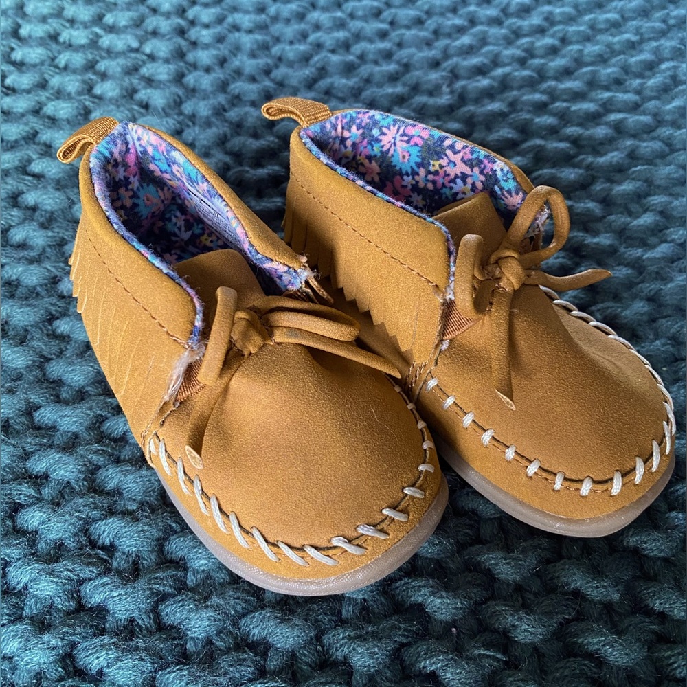 Carter’s baby girl moccasins